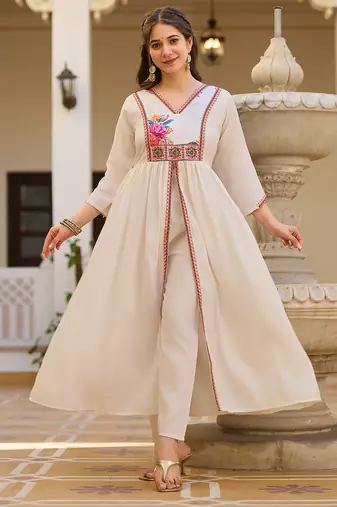 Off white silk embroidered ceremonial readymade kurta set with dupatta
