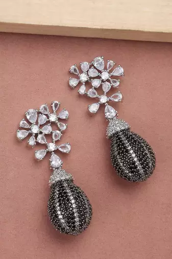 Classic black dangle earrings