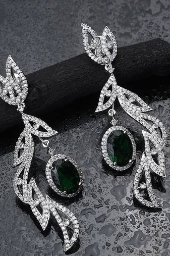 Emerald dangle earrings