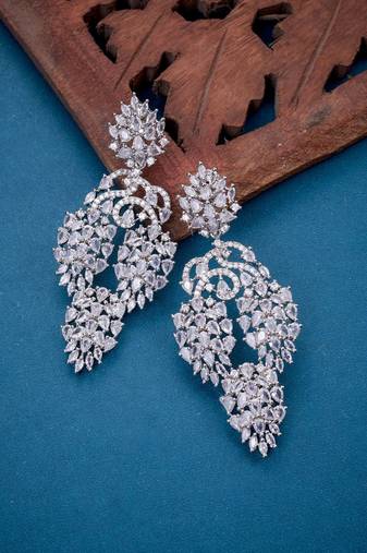 Divine rhodium studs