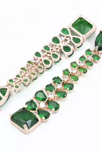 Elegance rose earrings