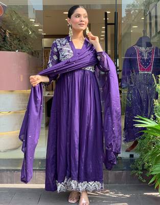 Lavender roman silk embroidered embroiderd stitched suit 3