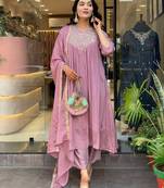 Onion chinon embroidered embroiderd stitched suit