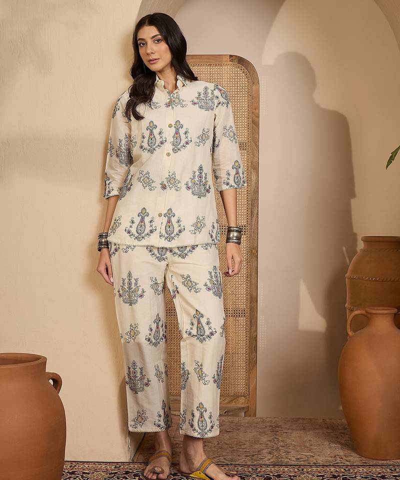 Beige khadi silk embroidered embroidered co-ord set
