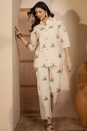 Beige khadi silk embroidered embroidered co-ord set