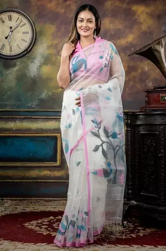 white hand woven silk blend cotton zari work all seasons sarees