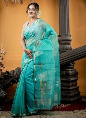 green hand woven silk blend cotton zari work all seasons sarees 3