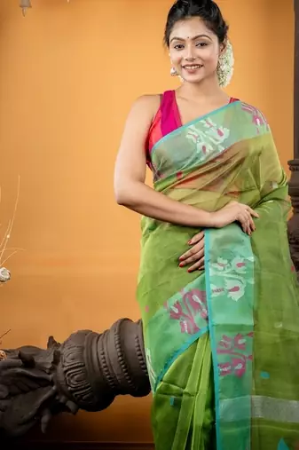 green hand woven silk blend cotton zari work all seasons sarees