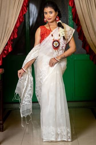 white woven silk blend cotton bengal handloom all seasons sarees