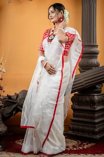 white woven silk blend cotton bengal handloom all seasons sarees