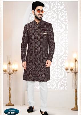 Men's maroon velvet all over kurta set 1