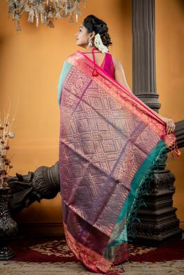 green hand woven silk blend cotton zari work all seasons sarees 4