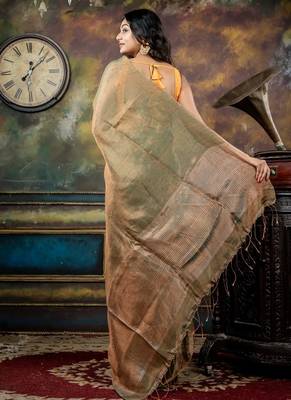 green hand woven linen bengal handloom all seasons sarees 4