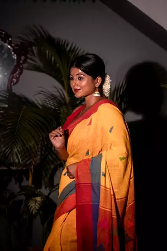 yellow hand woven cotton bengal handloom all seasons sarees
