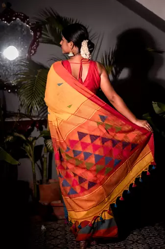 yellow hand woven cotton bengal handloom all seasons sarees