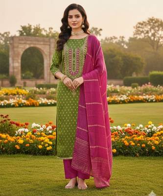 Green shimmer jacquard ethnic Readymade suit 1