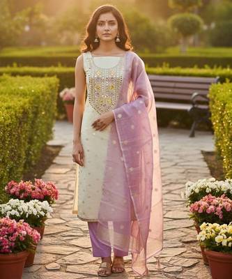 Off white simmer jacquard embroidered partywear Readymade suit 1