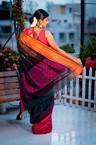green hand woven cotton bengal handloom all seasons sarees