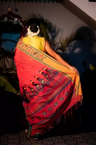 pink hand woven cotton bengal handloom all seasons sarees