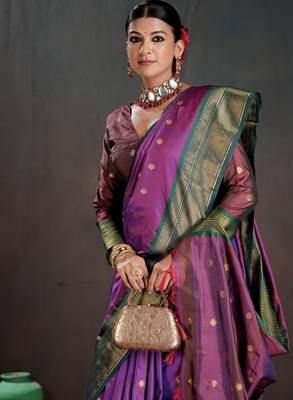 purple graceful art silk blend woven jacquard saree 3