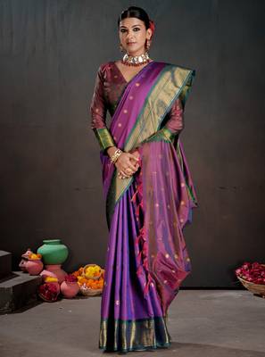 purple graceful art silk blend woven jacquard saree 4