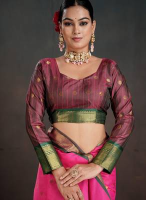 pink graceful art silk blend woven jacquard saree 5