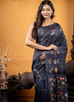 grey hand woven matka silk blend zari work all seasons sarees 2