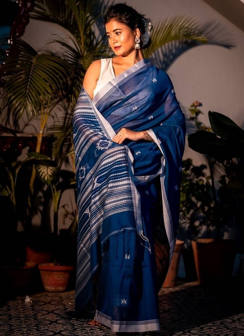 blue hand woven cotton bengal handloom all seasons sarees