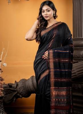 black hand woven matka silk blend zari work all seasons sarees 2