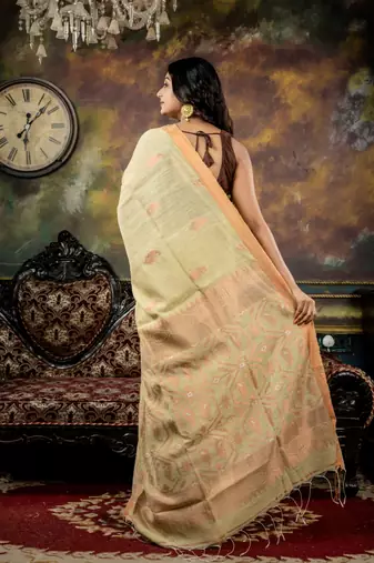 green hand woven matka silk blend zari work all seasons sarees