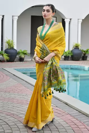 mustard khadi raw silk blend blend woven meena rich pallu border saree