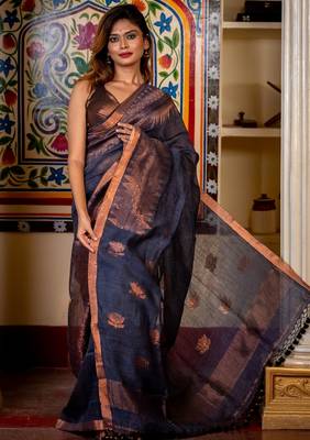 grey hand woven linen zari work all seasons sarees 3