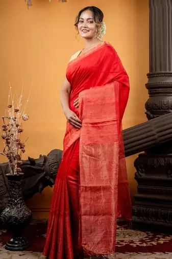 red hand woven matka silk blend zari work all seasons sarees