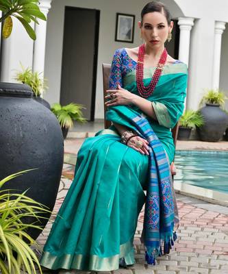 blue khadi raw silk blend blend woven meena rich pallu border saree 4