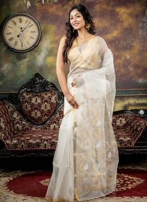white hand woven silk blend cotton zari work all seasons sarees 3