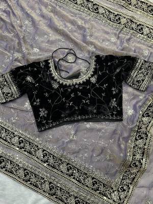 Lavender Color Jari,Sequins And Embroidery Vlevet Fabric Lace Work Silk Blend Saree 4