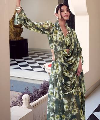 green georgette floral printed saree 2
