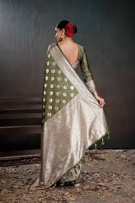 green silk blend woven jacquard partywear saree 2