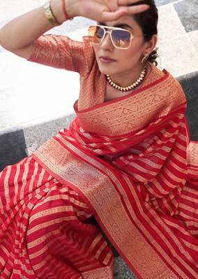 red woven partywear ethnic saree 3