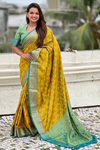 mahendi color patola silk blend fabric woven meenakari designer saree