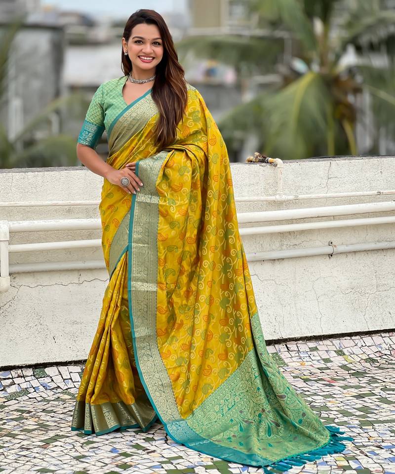 mahendi color patola silk blend fabric woven meenakari designer saree