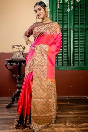 magenta hand woven silk blend zari work all seasons sarees