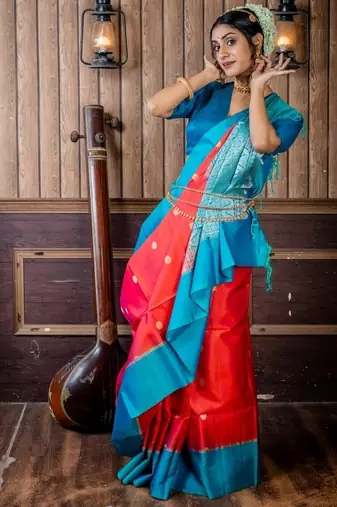 magenta hand woven silk blend zari work all seasons sarees