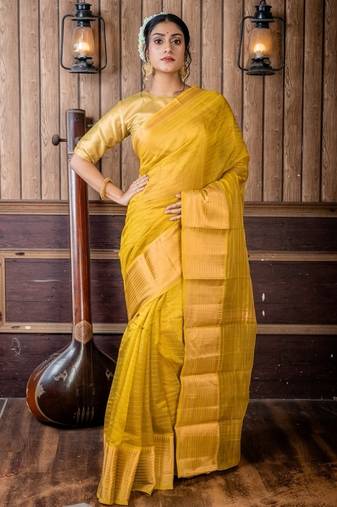 green hand woven cotton zari work all seasons sarees