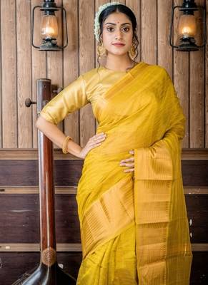 green hand woven cotton zari work all seasons sarees 2