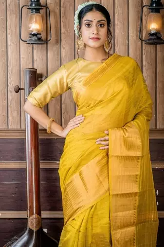 green hand woven cotton zari work all seasons sarees