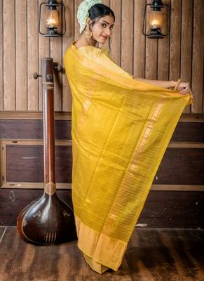 green hand woven cotton zari work all seasons sarees 4