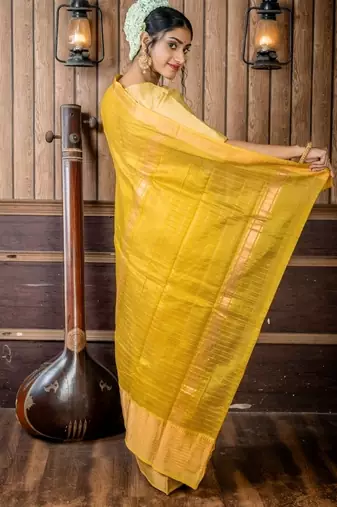 green hand woven cotton zari work all seasons sarees