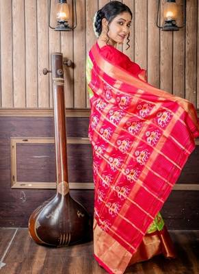 green hand woven silk blend zari work all seasons sarees 4