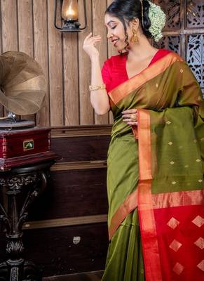 green hand woven silk blend cotton zari work all seasons sarees 2